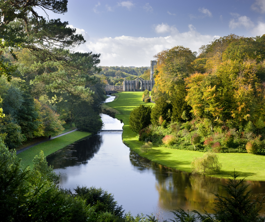 FOUNTAINS ABBEY