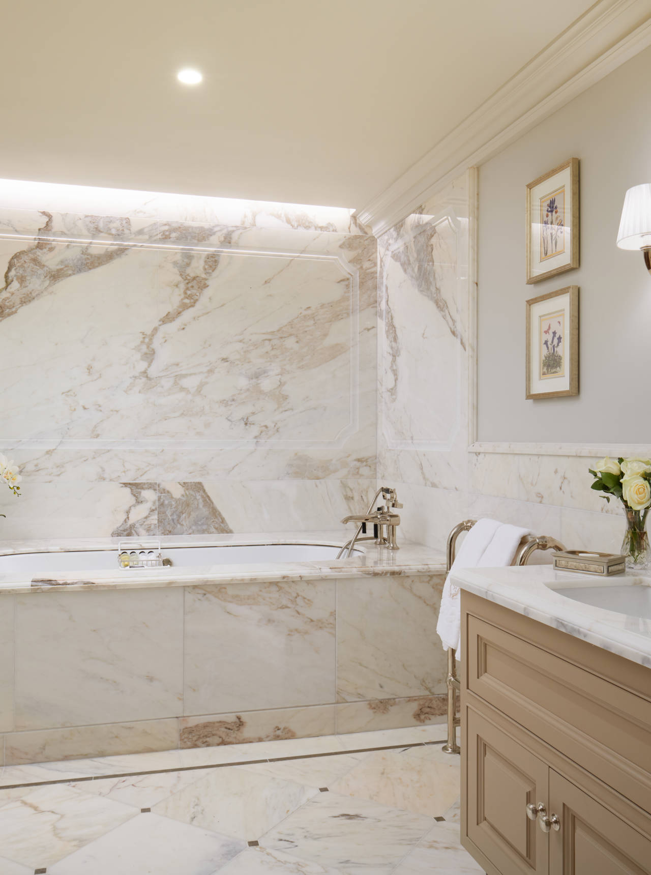 Superior Suite Bathroom